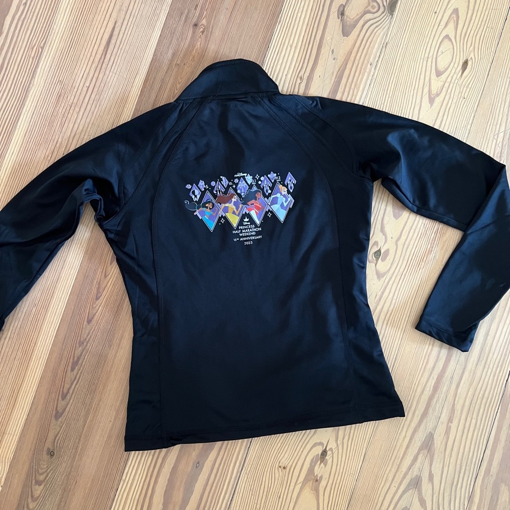 2023 runDisney Princess Half Marathon Weekend black jacket.